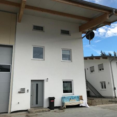 Family Like Apartamento Pfaffing Exterior foto